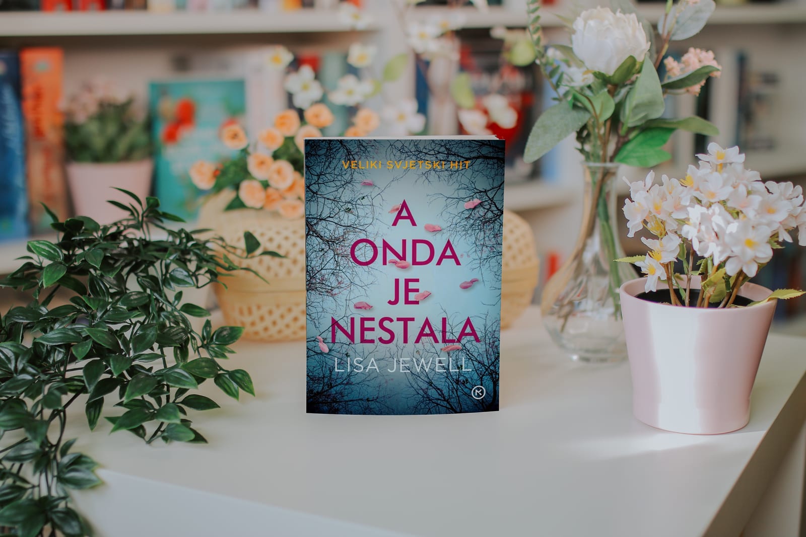 A onda je nestala