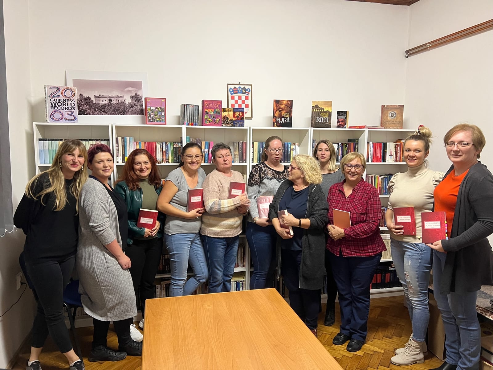 Crveni adresar book club