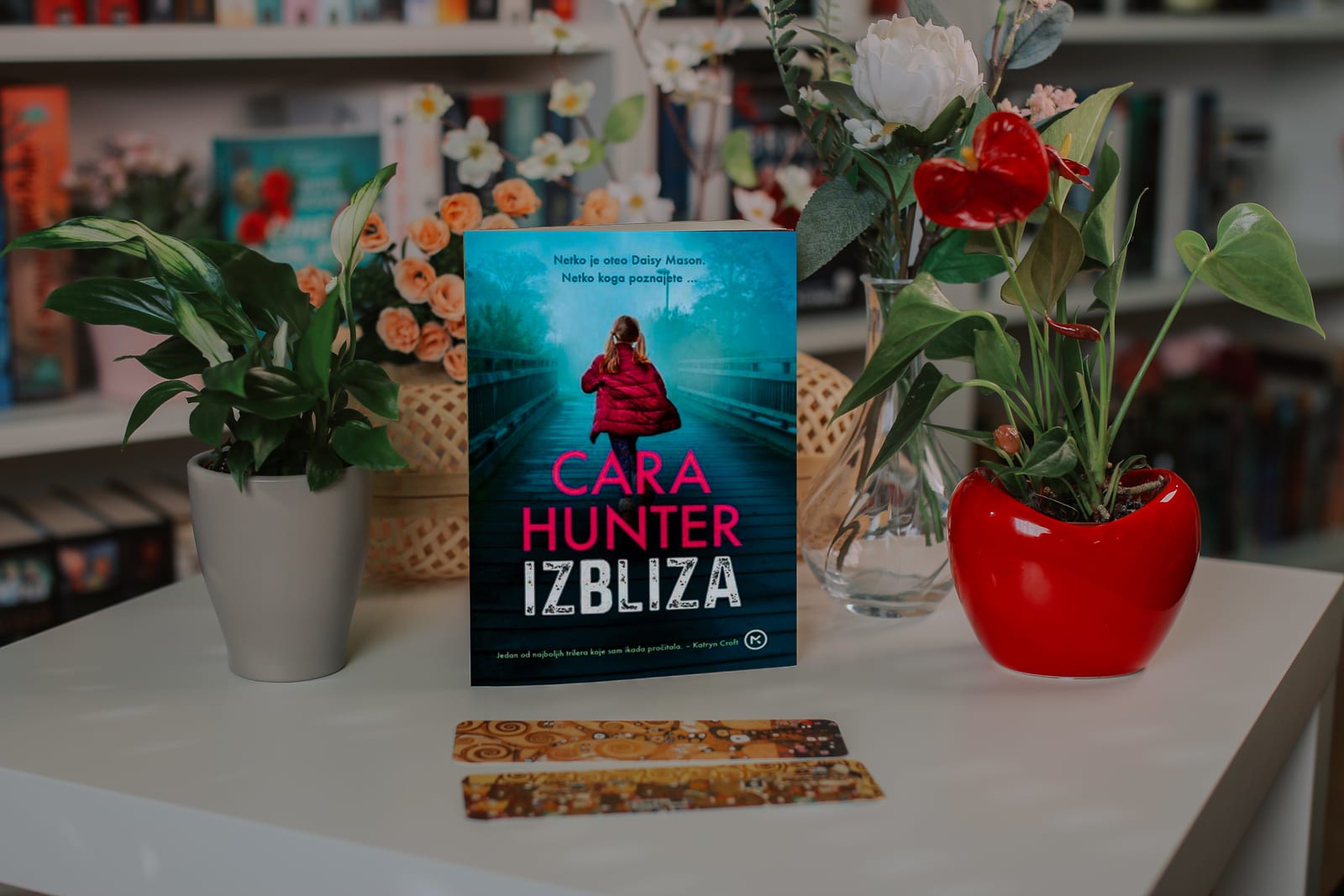 Izbliza cover